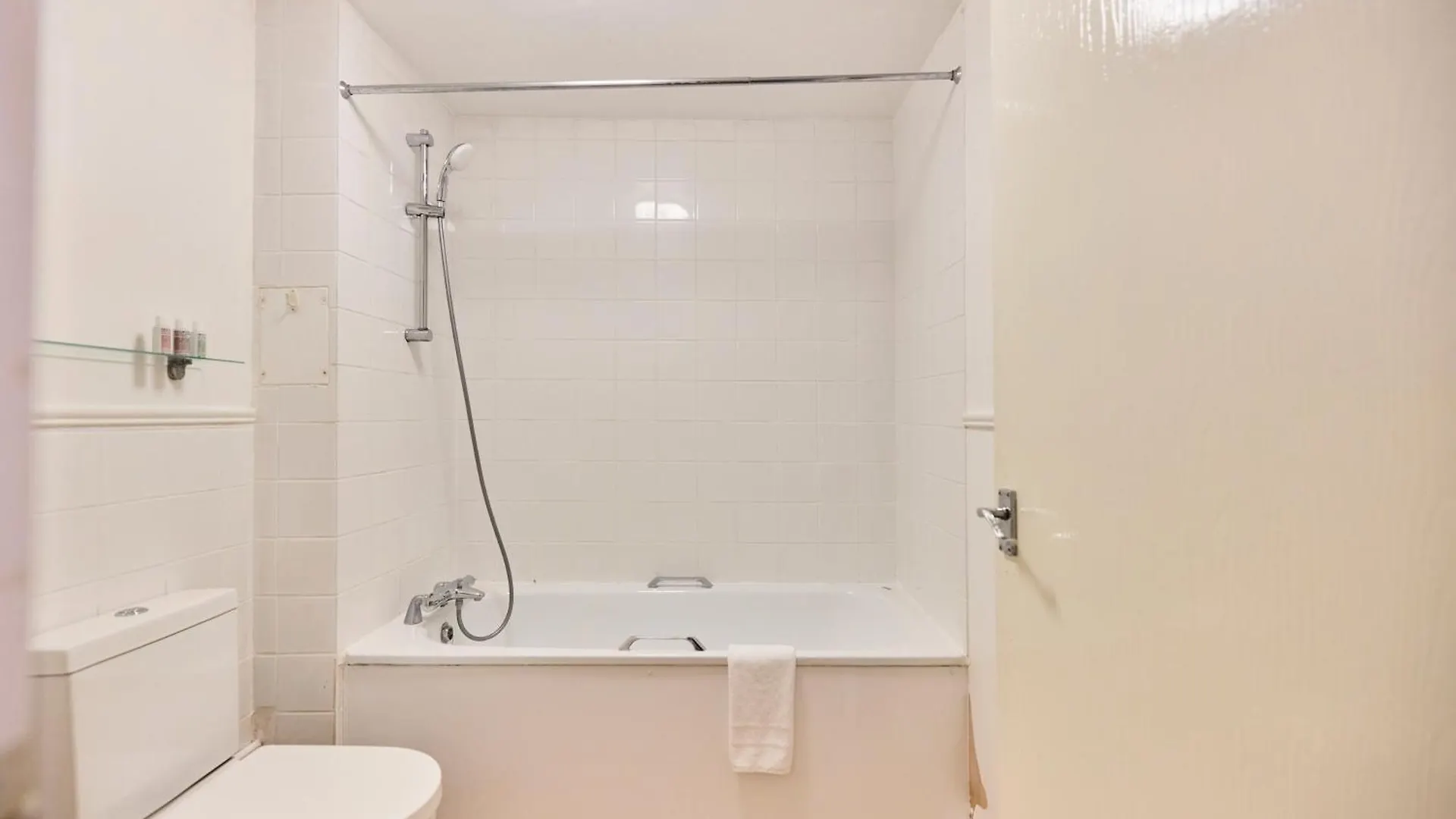 The Hackney Place - Spacious 1Bdr Flat London Apartment