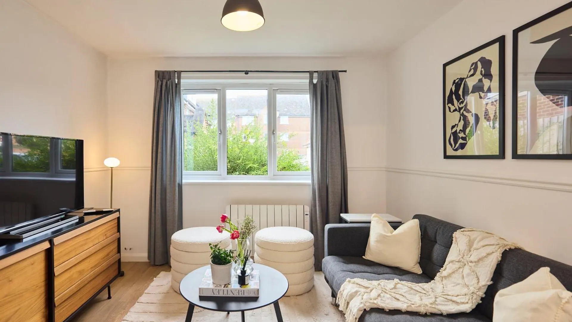 Apartment The Hackney Place - Spacious 1Bdr Flat London